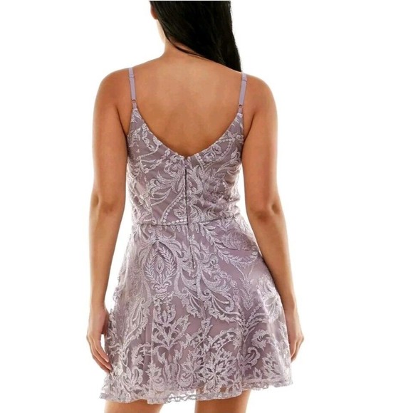 Speechless Women's Purple Shimmer Cocktail And Party Dress Juniors 11 - Picture 2 of 16